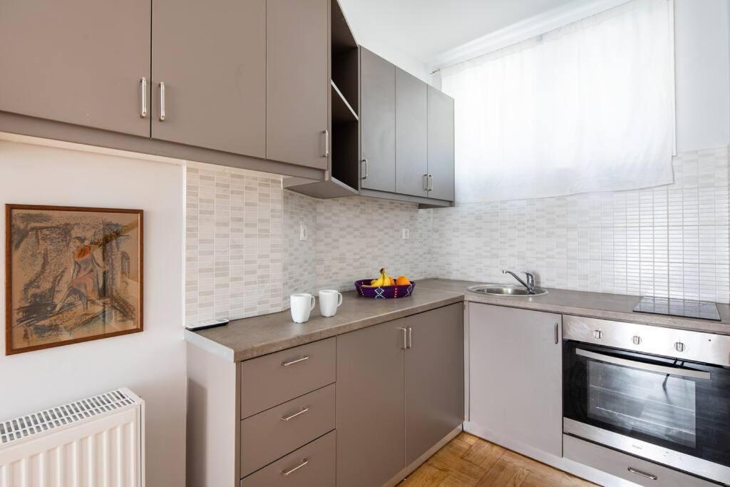 Newly Renovated, Quiet & Central Apartment In Kolonaki Athen Eksteriør billede